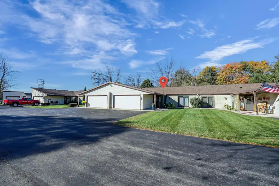 907 JACOBSEN ROAD  #I, Neenah, WI 54956 - #2