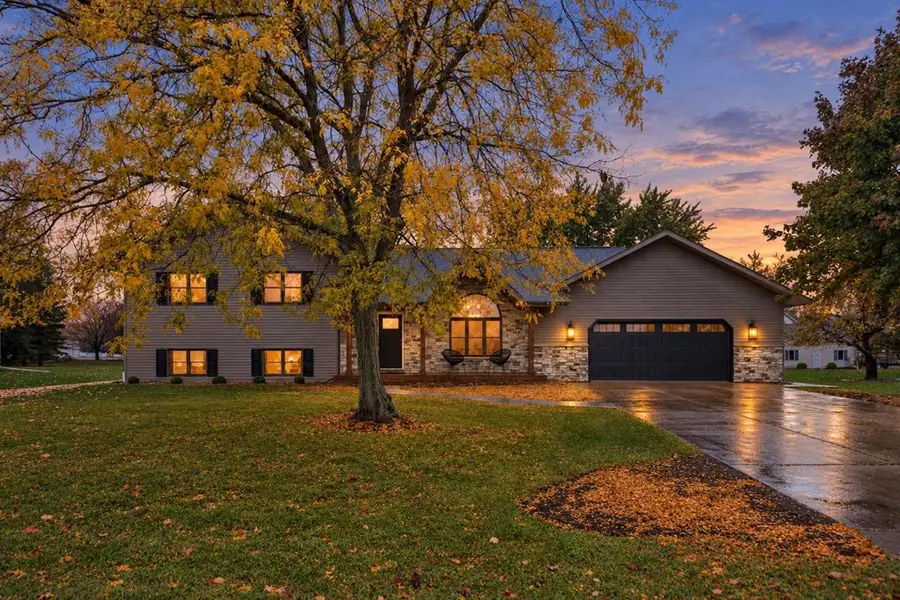 650 S 5TH AVENUE, Winneconne, WI 54986 - #2