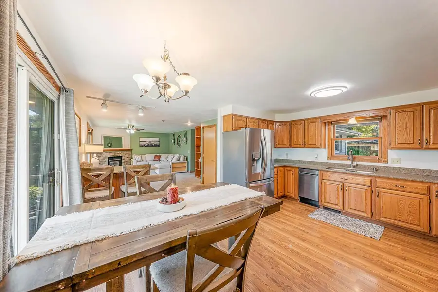 902 MICHIGAN LANE, Kaukauna, WI 54130 - #3