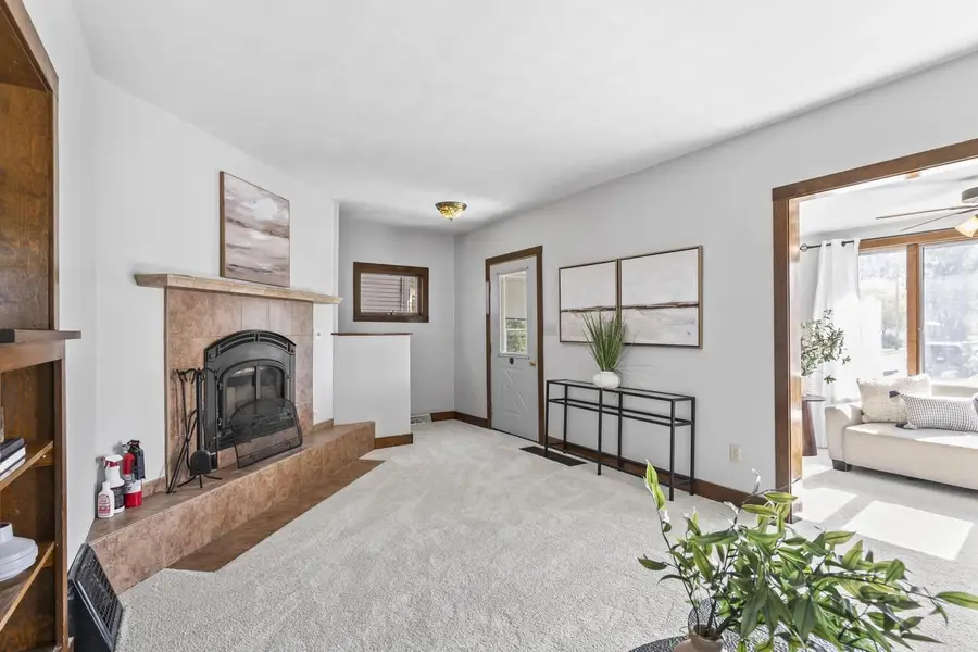 1322 CEAPE AVENUE, Oshkosh, WI 54901 - #3