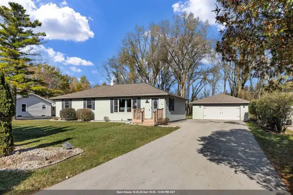 1320 W EDGEWOOD DRIVE, Appleton, WI 54913