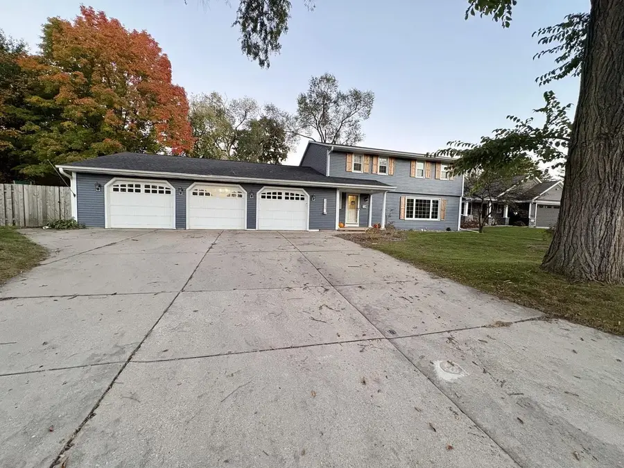 2539 MARTHA AVENUE, Green Bay, WI 54301 - #2