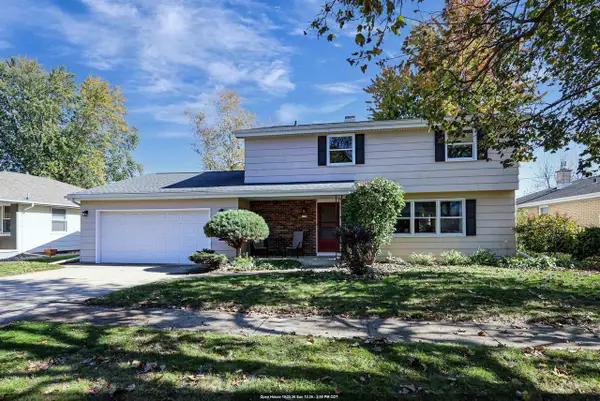 2524 HILLWOOD COURT, Appleton, WI 54911