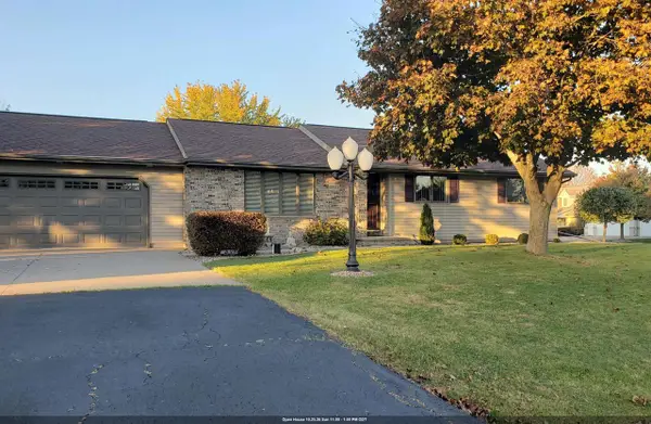 W6422 LILAC LANE, Greenville, WI 54942