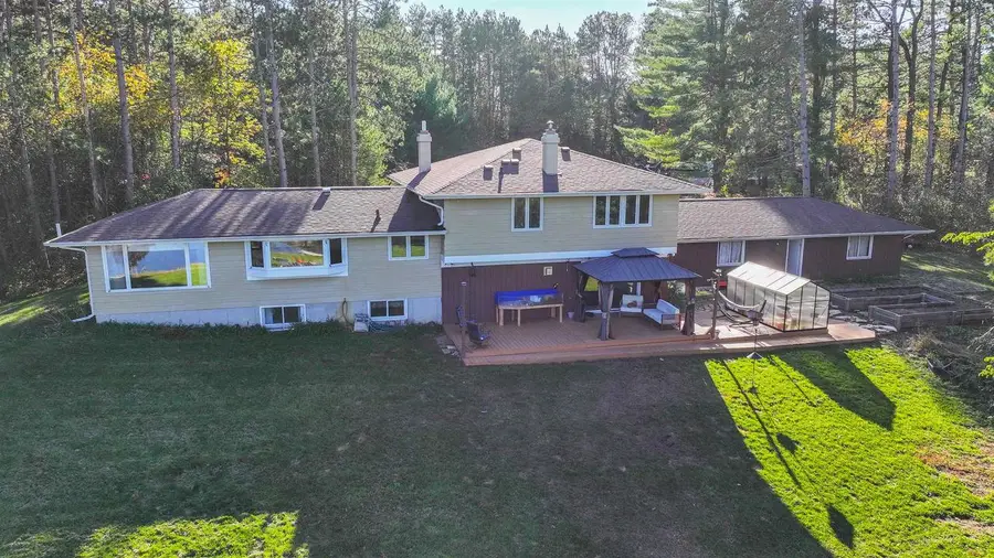 N2799 HEATHER LANE, Waupaca, WI 54989 - #2