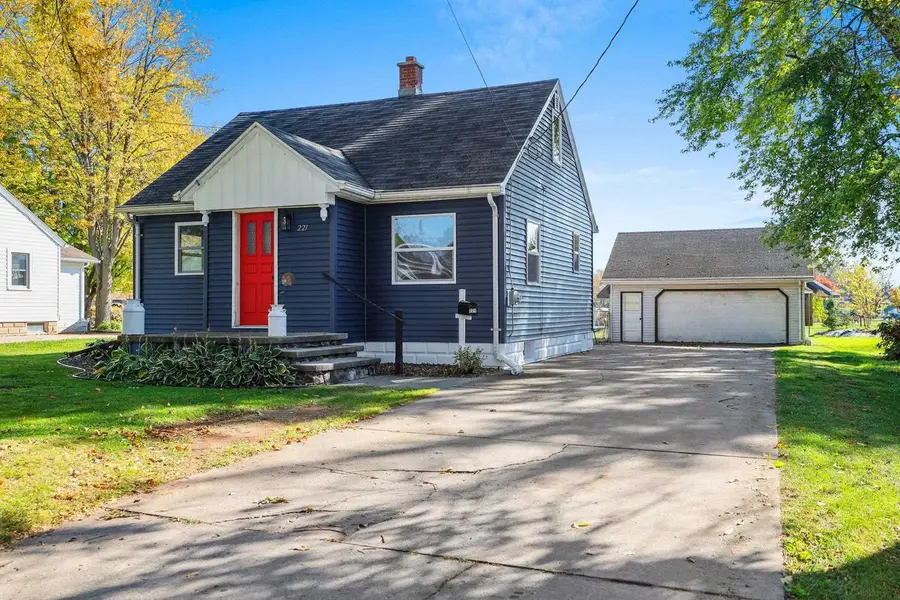 221 DARBOY ROAD, Combined Locks, WI 54113 - #2