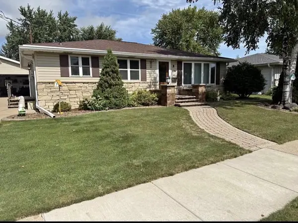 1218 COOLIDGE AVENUE, Little Chute, WI 54140