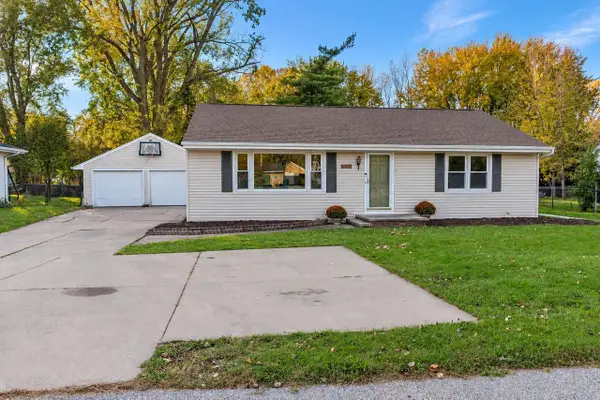 2025 N LYNNDALE STREET, Appleton, WI 54914