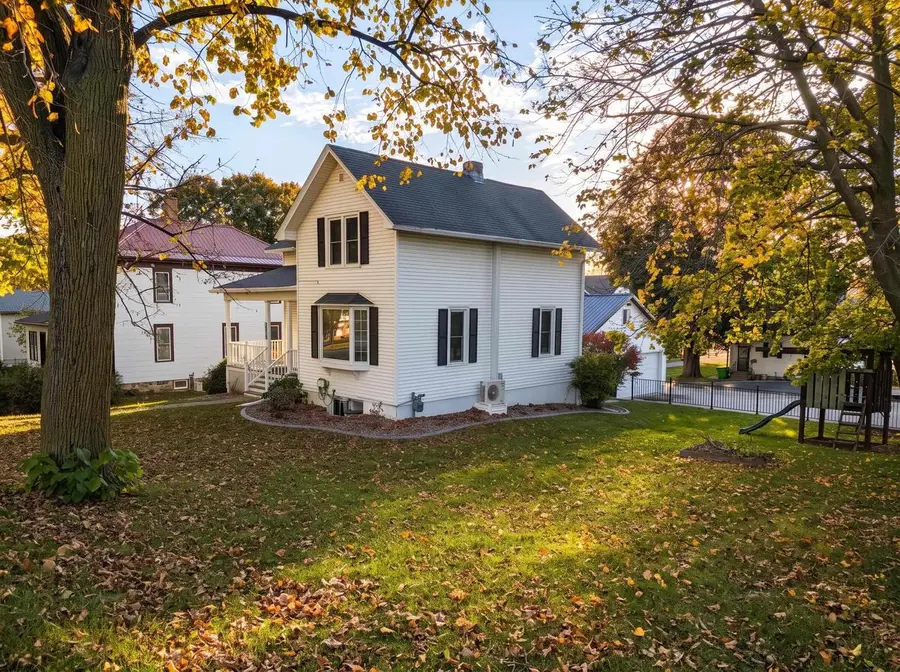 2035 JACKSON STREET, New Holstein, WI 53062 - #2