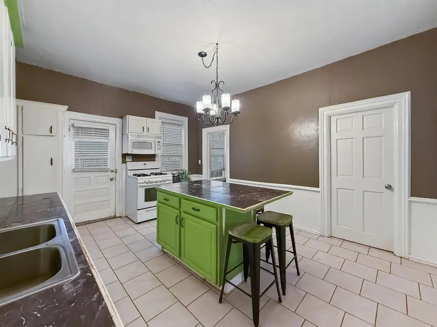 1443 SHERMAN STREET, Marinette, WI 54143 - #2