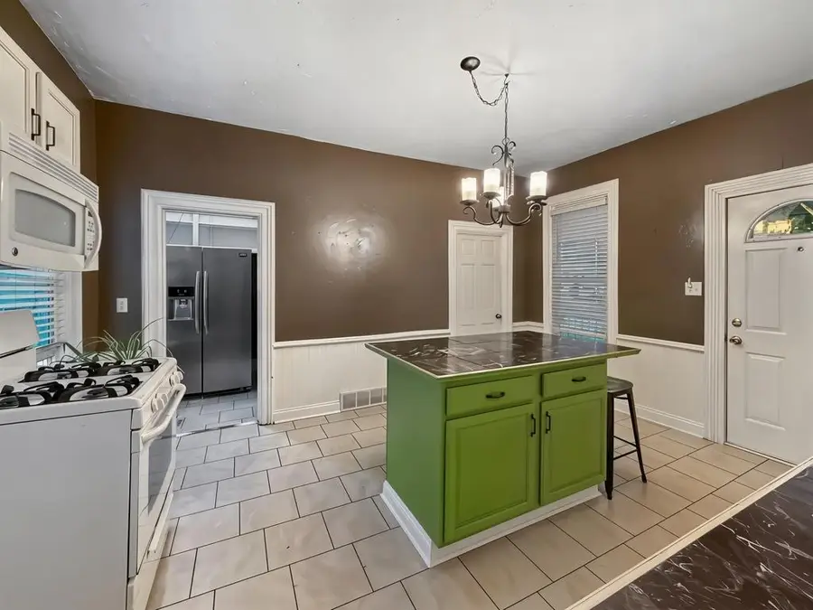 1443 SHERMAN STREET, Marinette, WI 54143 - #3