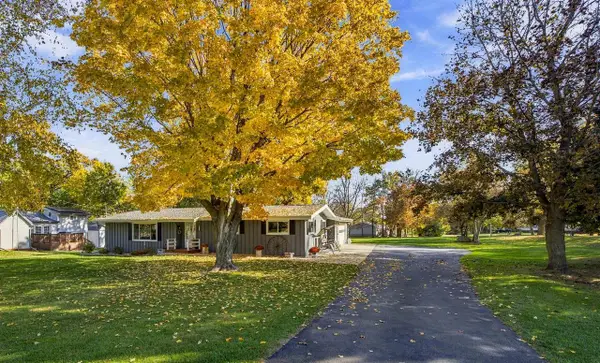 706 S PINE STREET, Weyauwega, WI 54983