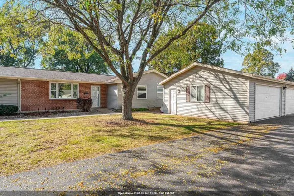 1025 S WEST COURT, Appleton, WI 54915