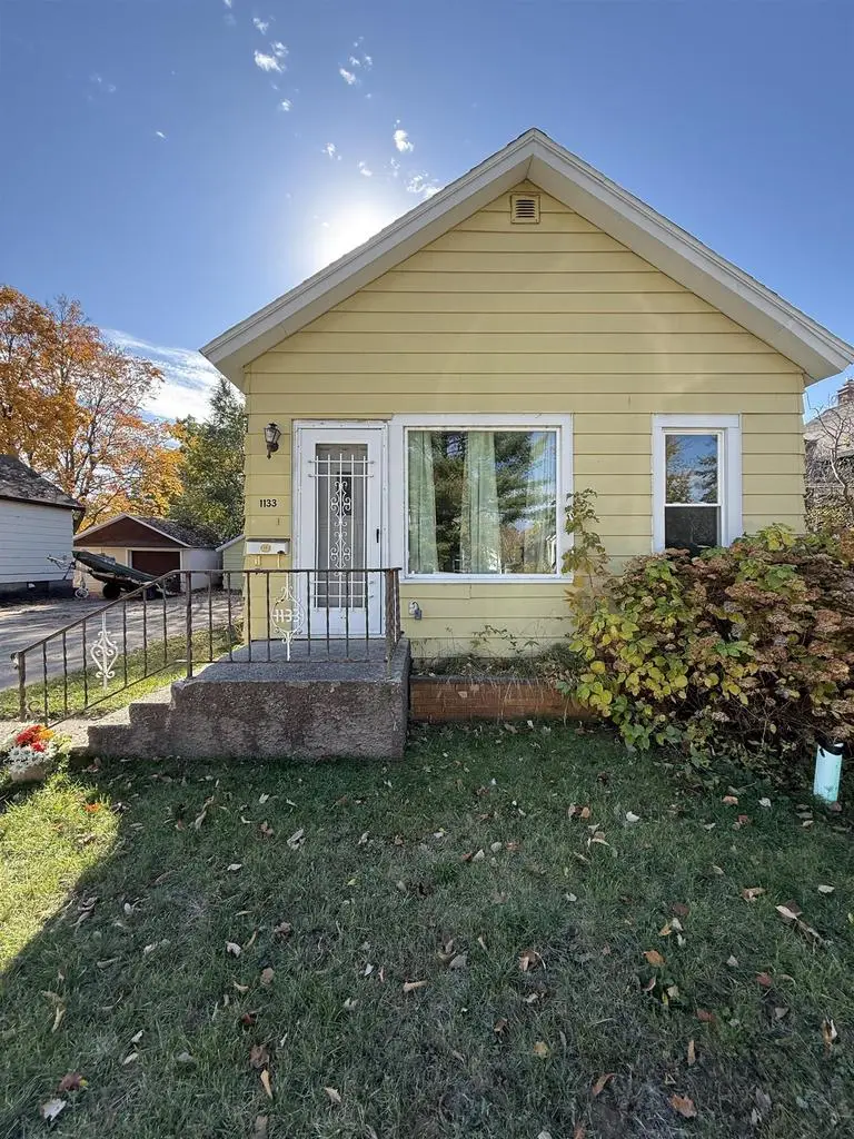 1133 GARFIELD AVENUE, Marinette, WI 54143 - #2
