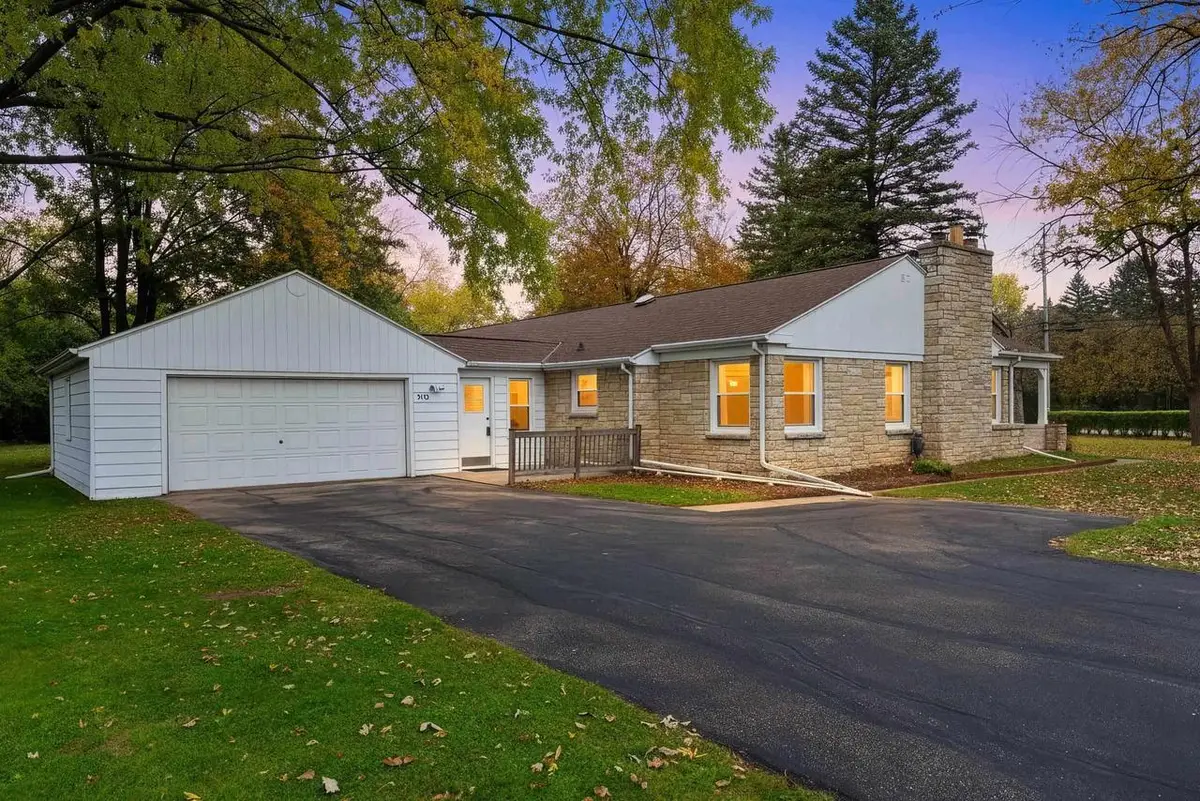 1636 LOST DAUPHIN ROAD, De Pere, WI 54115 - #1