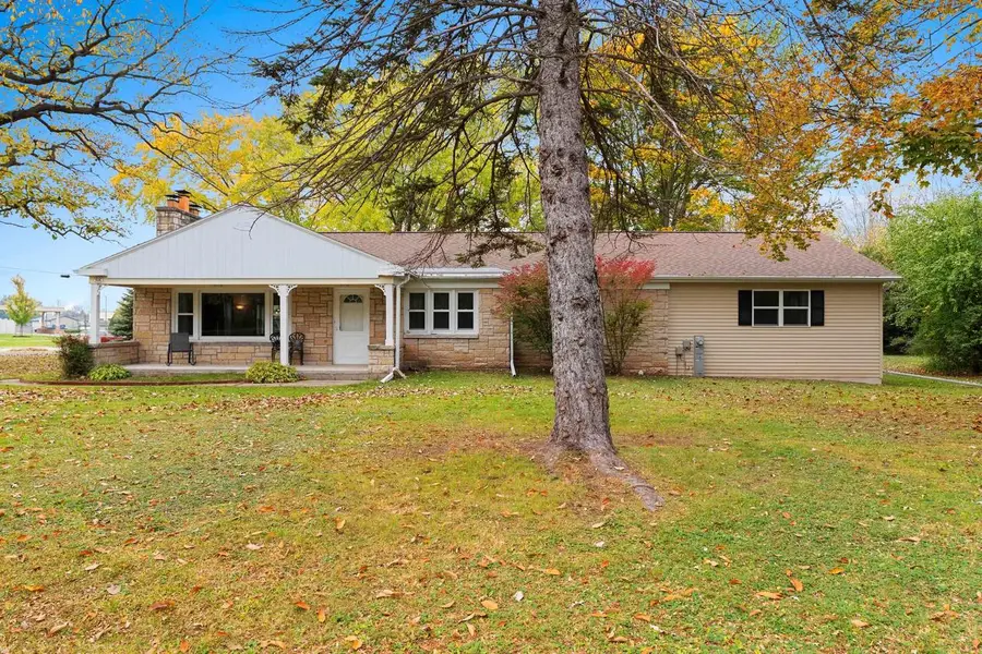 1636 LOST DAUPHIN ROAD, De Pere, WI 54115 - #2