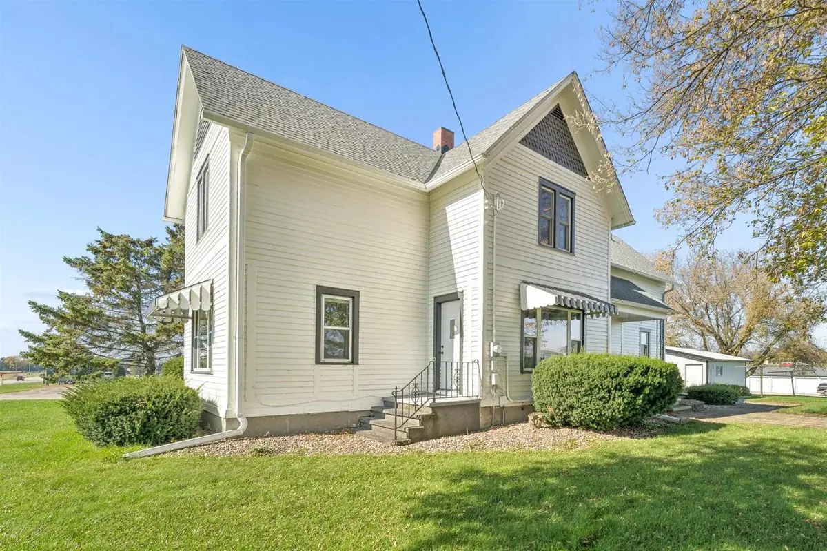 W6946 WISCONSIN AVENUE, Greenville, WI 54942 - #1