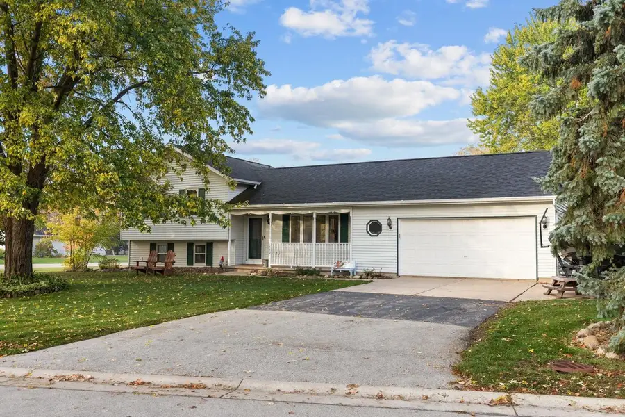 1340 HAROLD DRIVE, Menasha, WI 54952 - #3