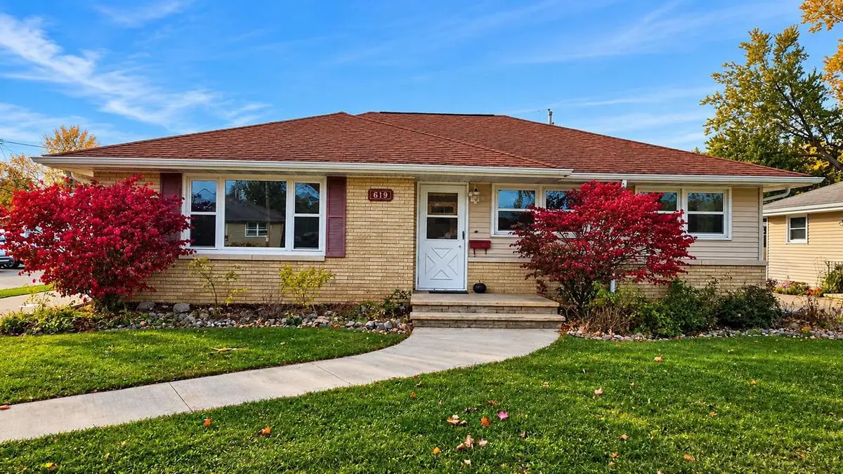 619 S CHRISTINE STREET, Appleton, WI 54915 - #1