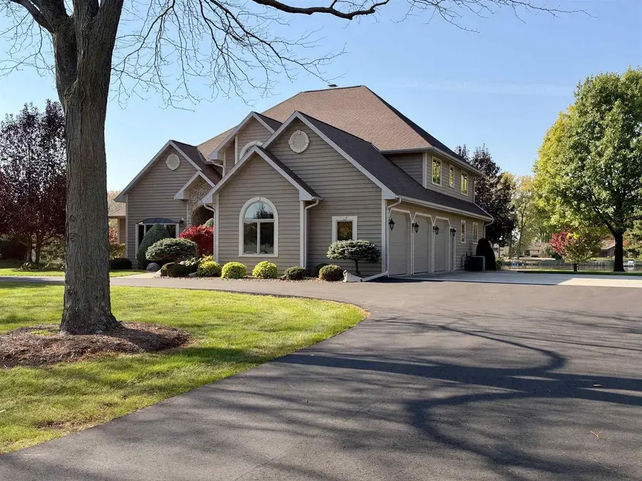 N8212 ASHBERRY AVENUE, Fond Du Lac, WI 54937 - #2