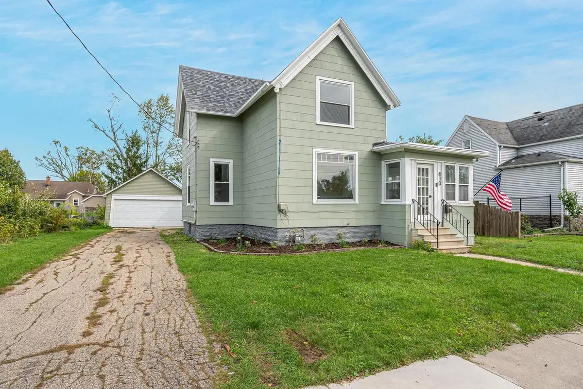 410 NAYMUT STREET, Menasha, WI 54952 - #1