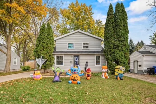 1708 N WILMER STREET, Appleton, WI 54911