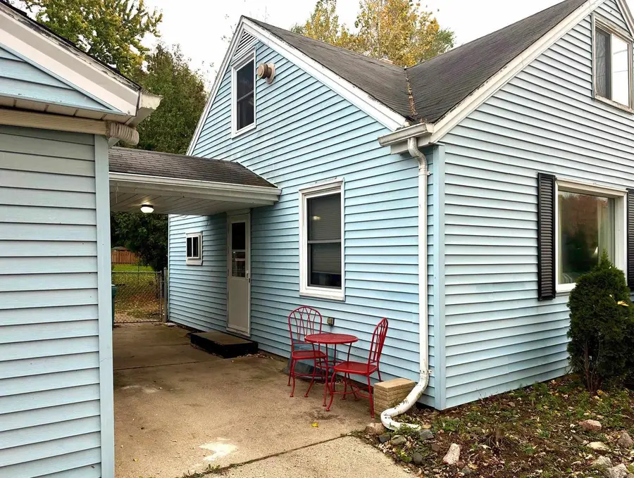 3011 LINCK COURT, Green Bay, WI 54301 - #2