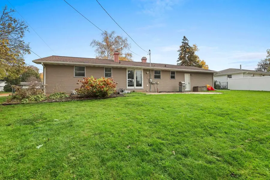 2222 BARBERRY LANE, Green Bay, WI 54304 - #2