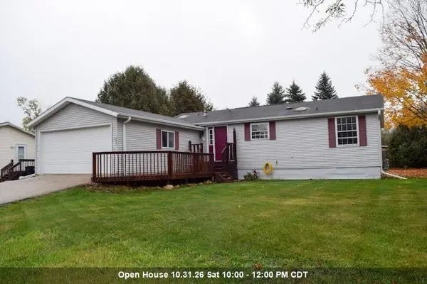 827 GALLEY PLACE, Sturgeon Bay, WI 54235