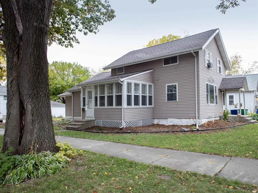504 ELMORE STREET, Green Bay, WI 54303 - #3