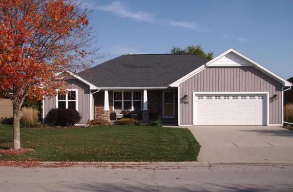 1386 LEAR LANE, De Pere, WI 54115