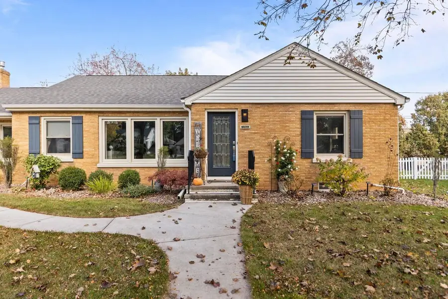 114 E BYRD STREET, Appleton, WI 54911 - #2
