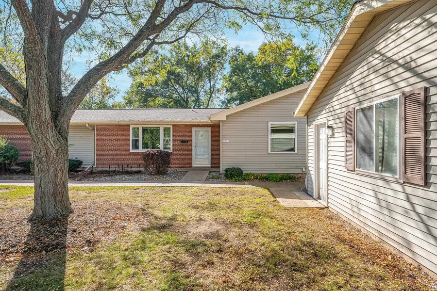1025 S WEST COURT, Appleton, WI 54915 - #3