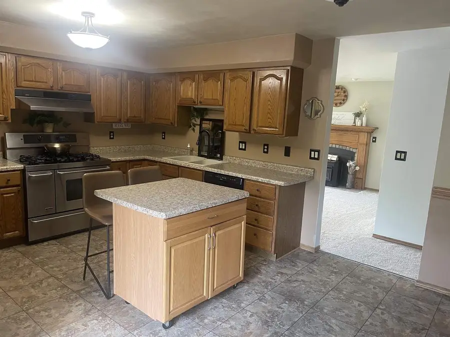 3132 CUTTER COURT, Oshkosh, WI 54904 - #3