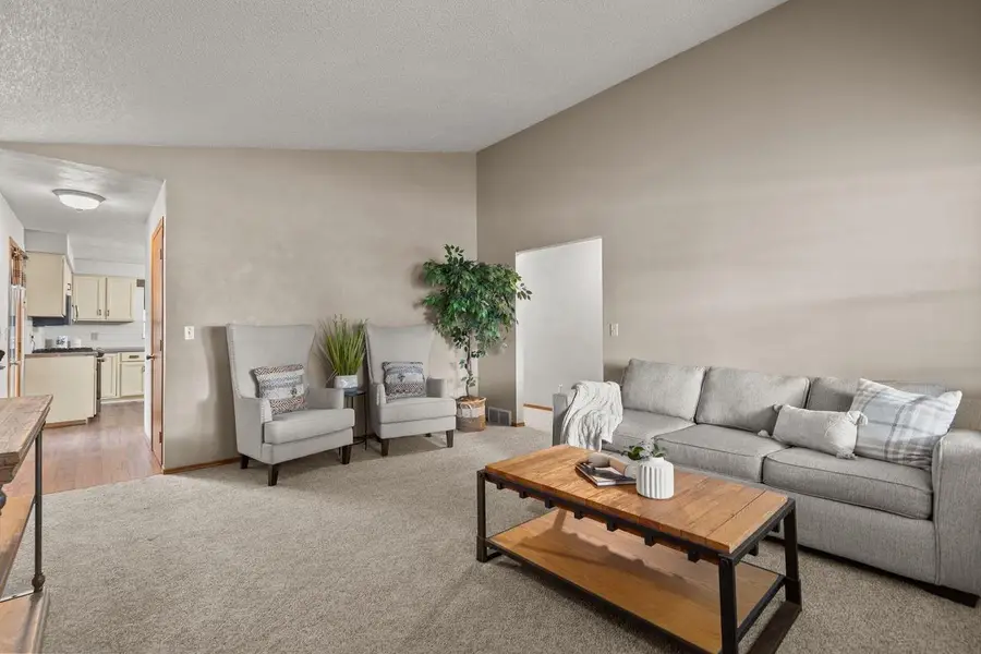 2724 S SUMMERSET DRIVE, Appleton, WI 54915 - #3