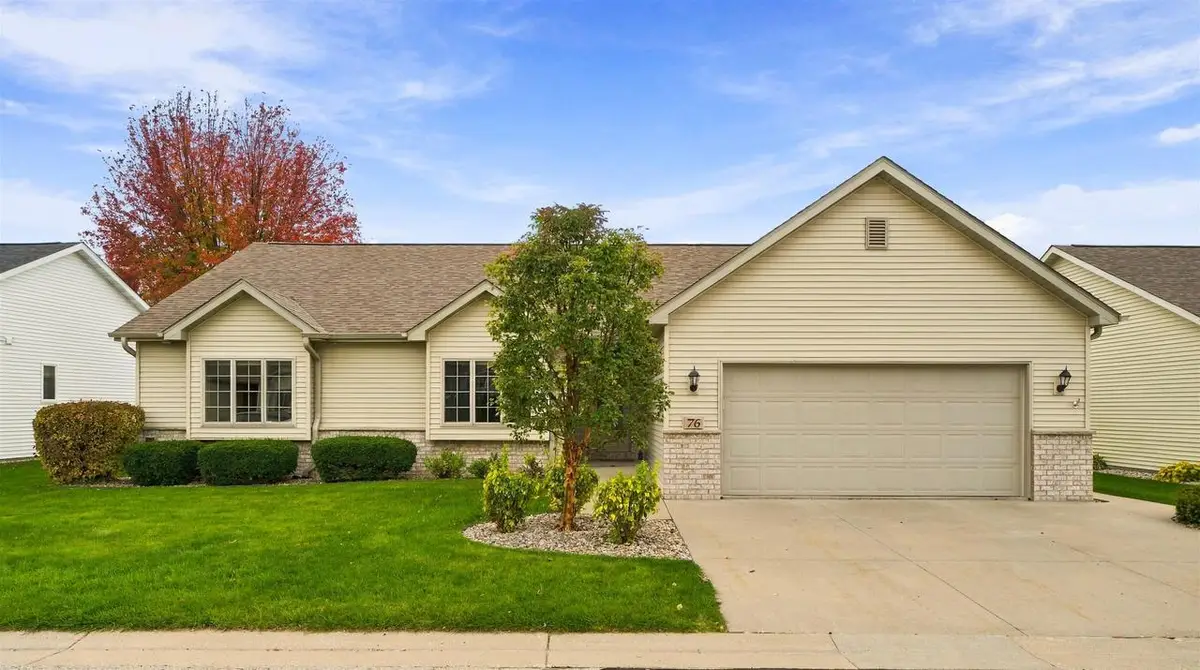 76 PENBROOK CIRCLE, Appleton, WI 54913 - #1