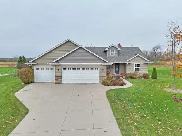 N2290 NORTHMONT DRIVE, Greenville, WI 54942