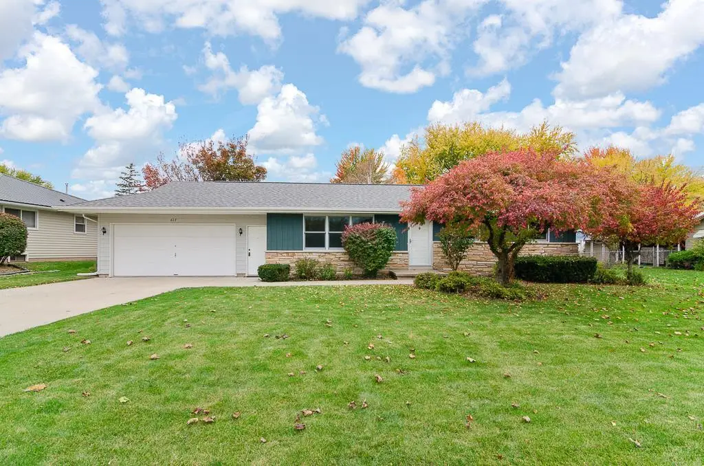 617 N CAMBRIDGE DRIVE, Appleton, WI 54915 - #1