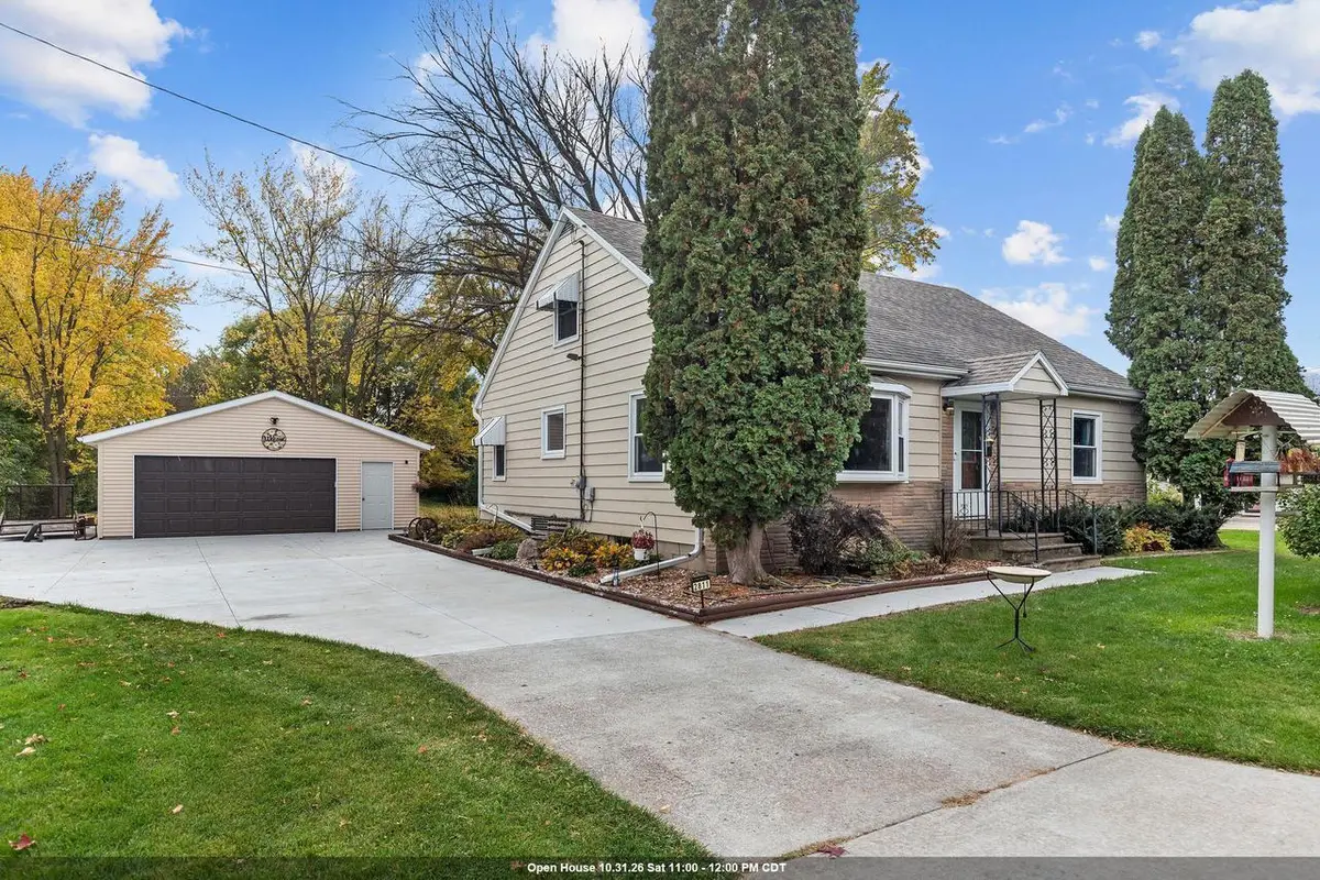 2811 WITZEL AVENUE, Oshkosh, WI 54904 - #1