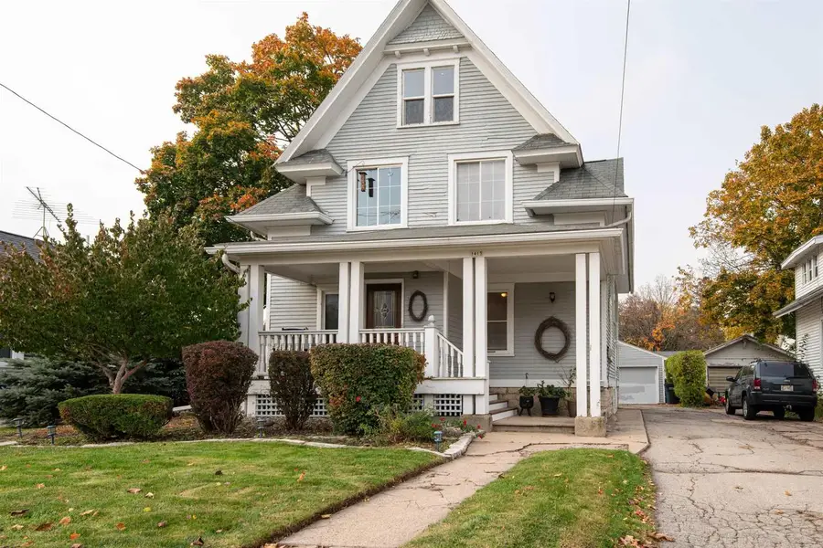 1413 JACKSON STREET, Oshkosh, WI 54901 - #2