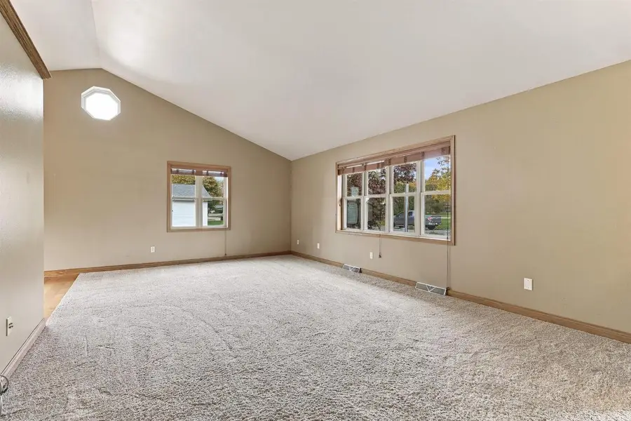 2419 N LISA STREET, Appleton, WI 54914 - #3