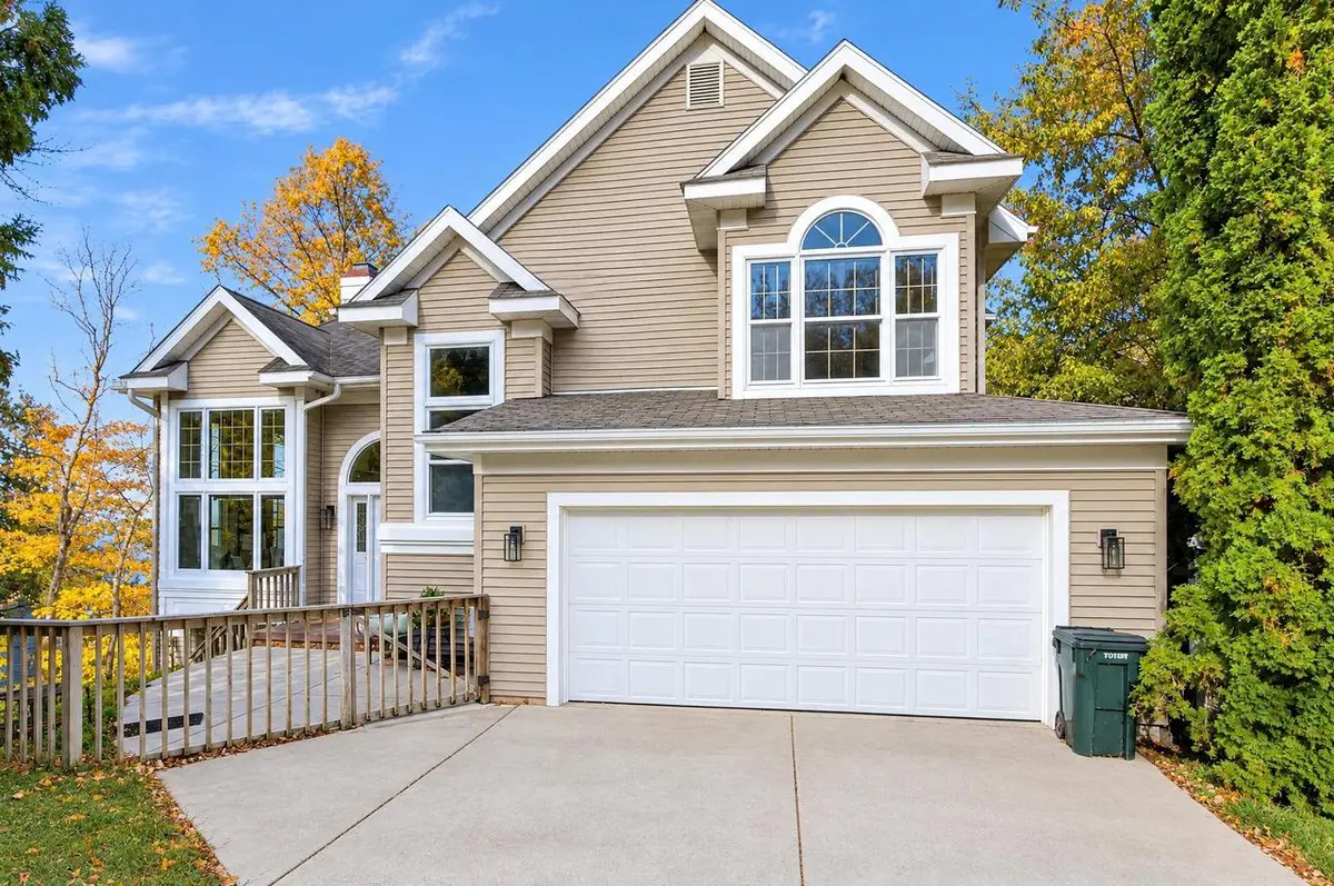 5181 EDGEWATER BEACH ROAD, Green Bay, WI 54311 - #1