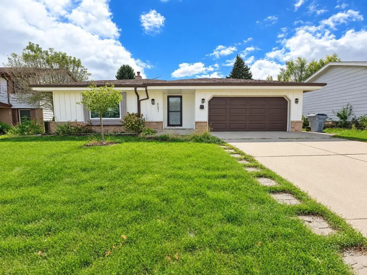 8651 W GREENBROOK DRIVE, Milwaukee, WI 53224 - #1