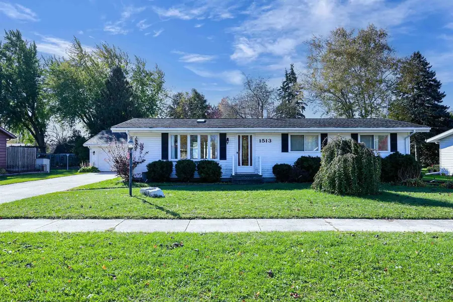 1513 SUNSET LANE, New Holstein, WI 53061 - #2