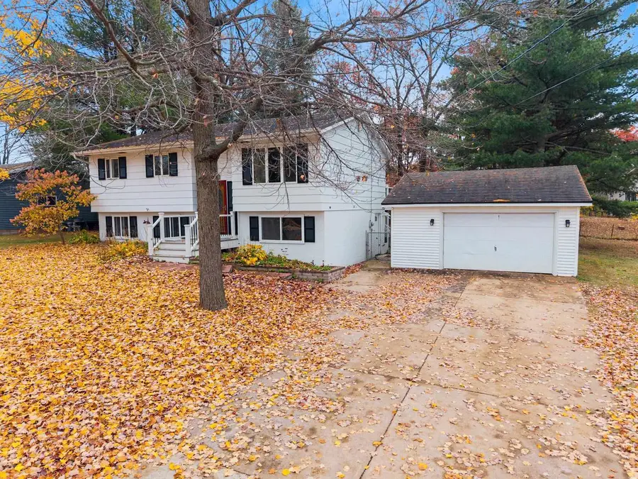 1506 E LIEG AVENUE, Shawano, WI 54166 - #3
