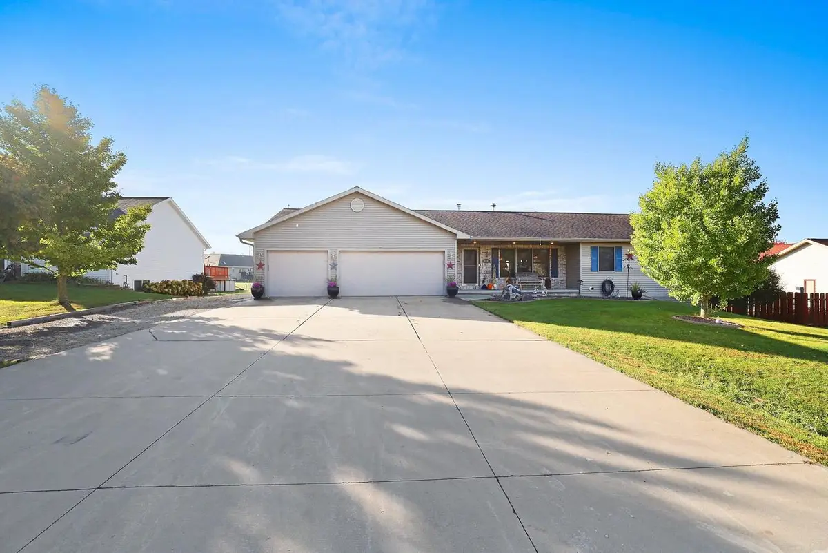 3838 SANDPIPER WAY, Green Bay, WI 54311 - #1