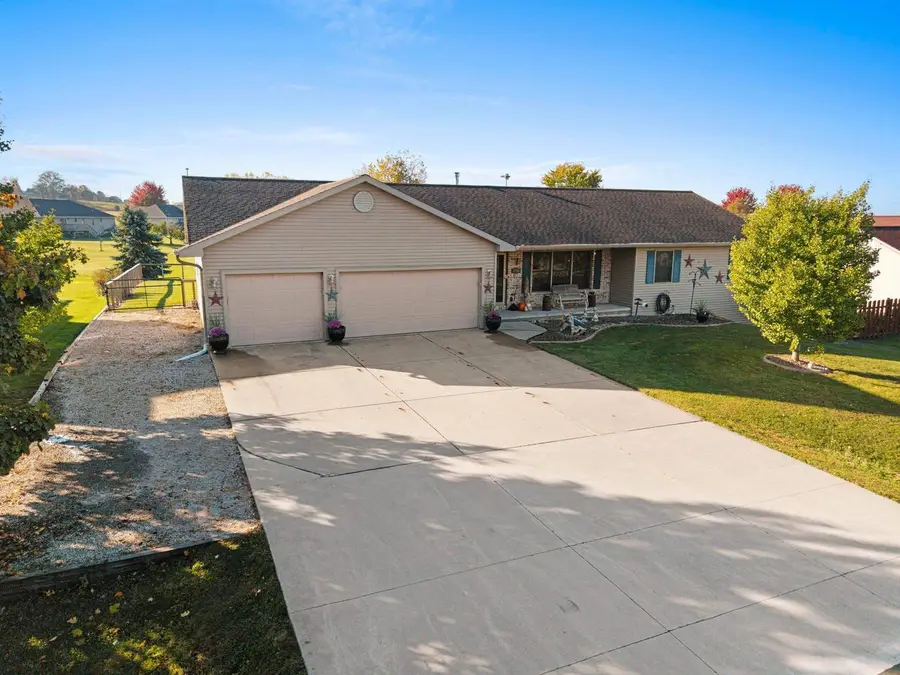 3838 SANDPIPER WAY, Green Bay, WI 54311 - #3