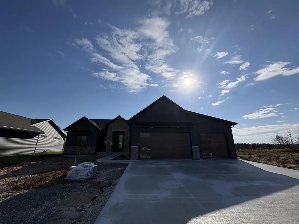 2994 CREEKWOOD DRIVE, Green Bay, WI 54311 - #1