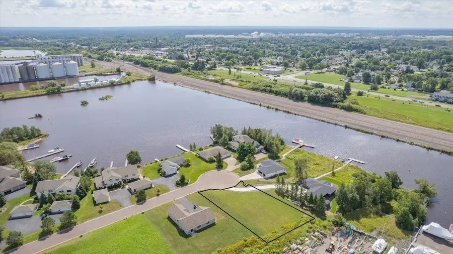 550 Marina Dr, Superior, WI 54880 - #3