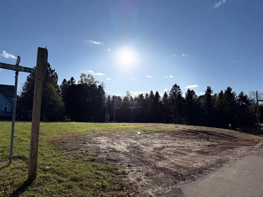 115 Washington Ave, Mellen, WI 54546 - Image #2